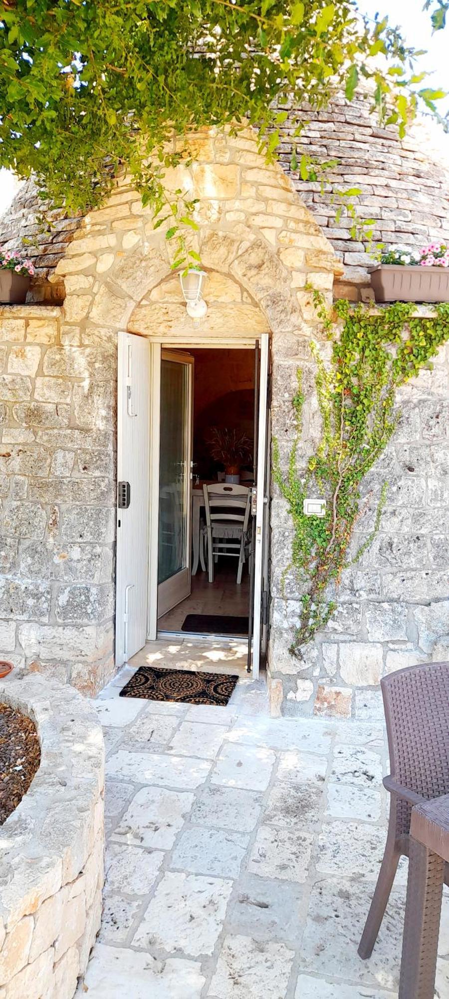 Trullo Roverella Locorotondo Exterior photo